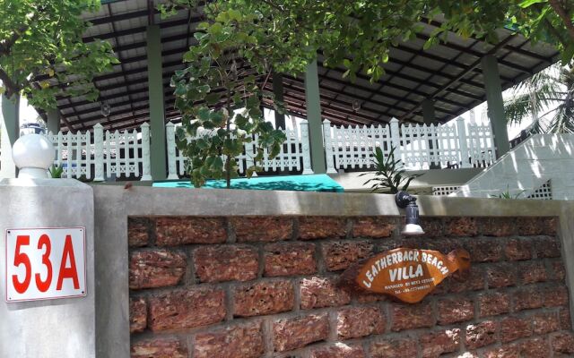 Отель Leatherback Beach Villa вид на фасад
