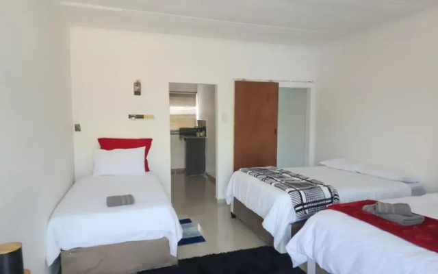 Casa Linda Guest House
