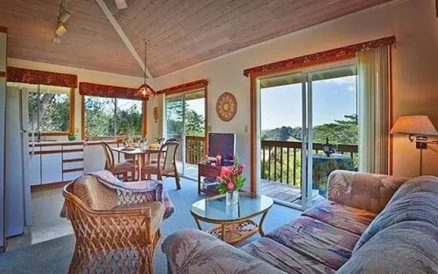 Hale Kua Guests