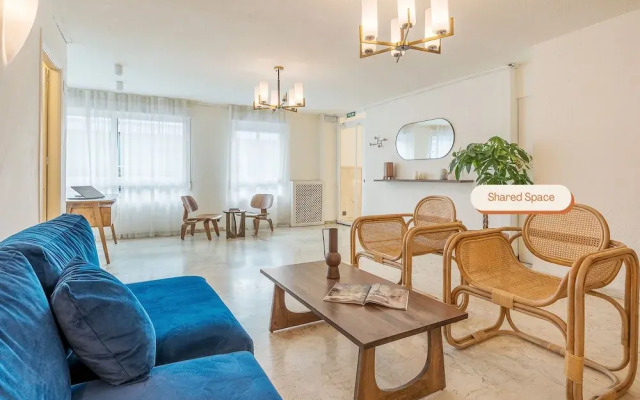 Granada Suites by Olala Homes