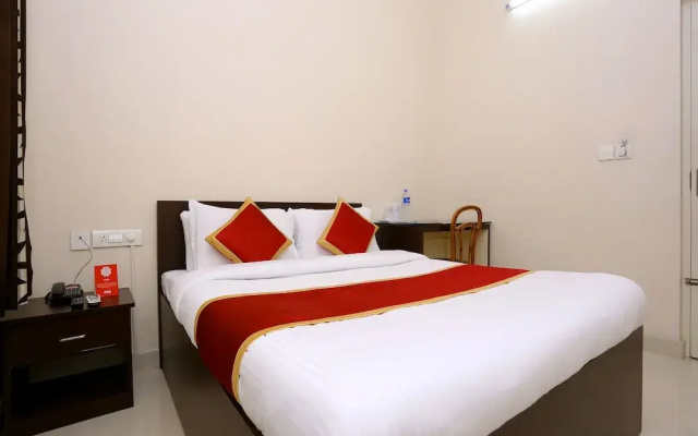 OYO 9118 Saravana Inn