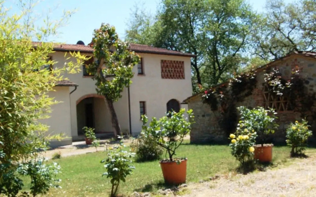 Apartment at the Gates of the Chianti Between Siena and Arezzo