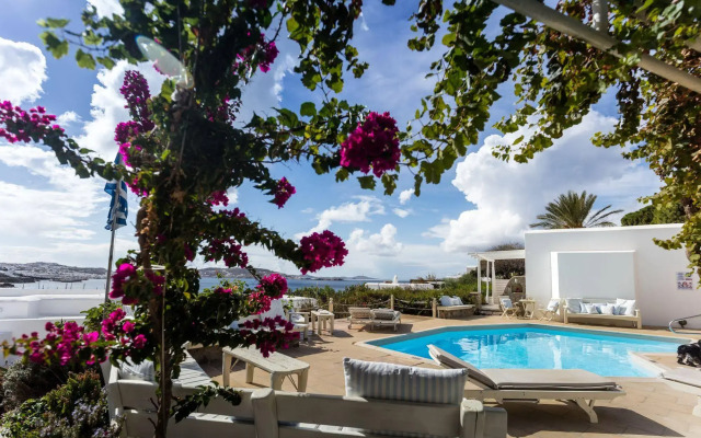 Rhenia Mykonos Hotel & Bungalows