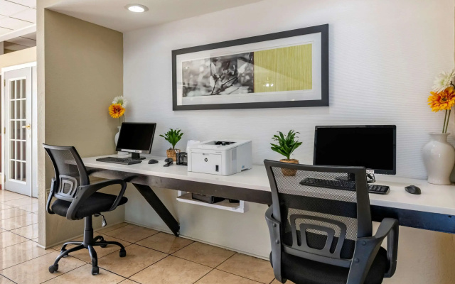 Quality Inn Zephyrhills - Dade City