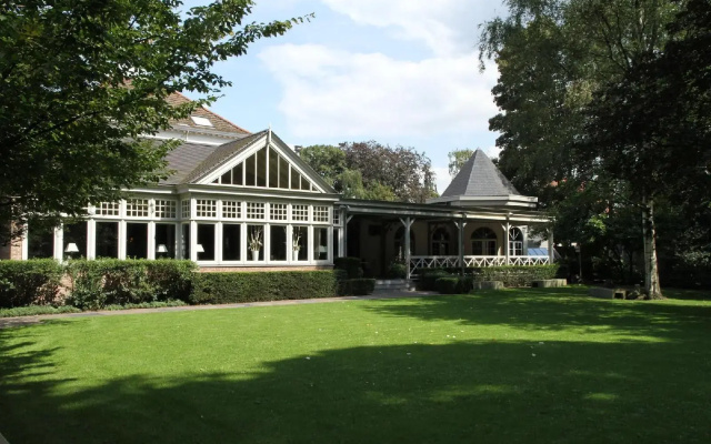 Den Hof