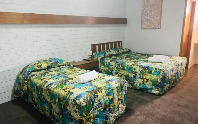 Century Motor Inn