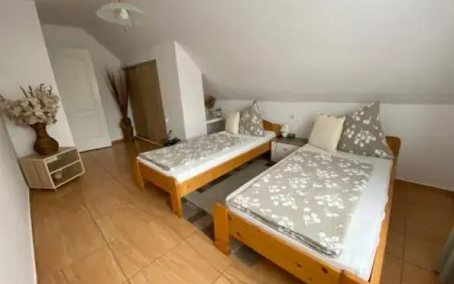 Munkácsy Apartmanok
