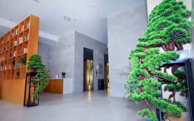 Jifeng Hotel (Hotan Railway Station)