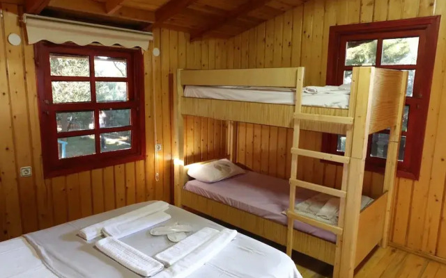 Albatross Dağ Evleri Butik Otel