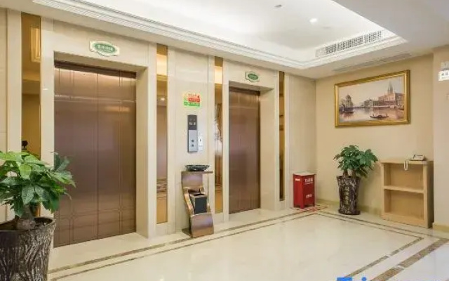 Vienna International Hotel (Jiushan Park Branch, Wuma Street, Wenzhou)