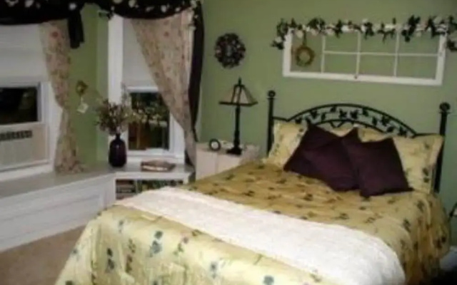 Lily House Bed and Breakfast