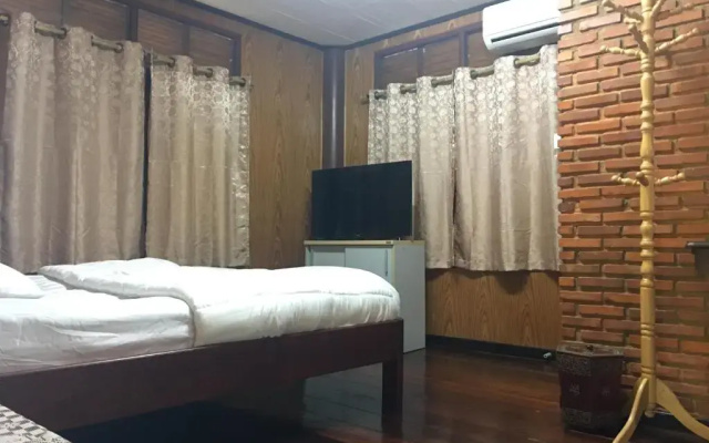 Mina Homestay Sai Yok