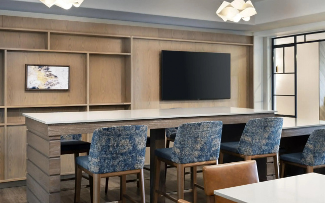 Fairfield by Marriott Inn & Suites Fresno River Park