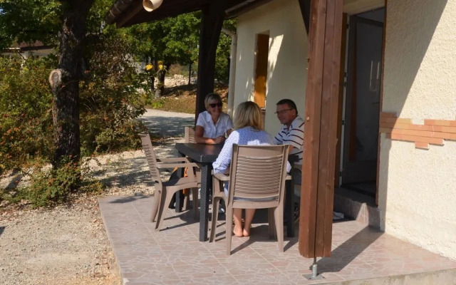 Holiday Home in Mauroux With Pools & Vineyards