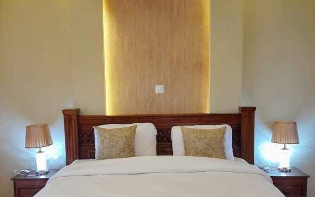 Luxurious 4-bedroom Apartment With Pool Access in Lavington