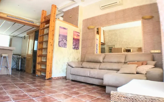Club Del Mar L25