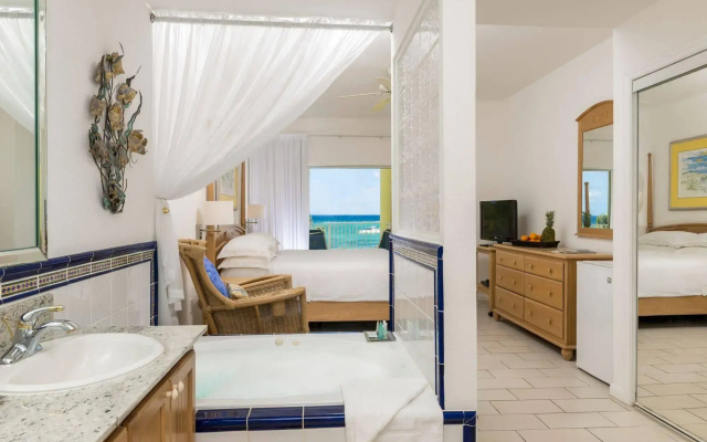 The Reef Beach Resort, East End, Grand Cayman