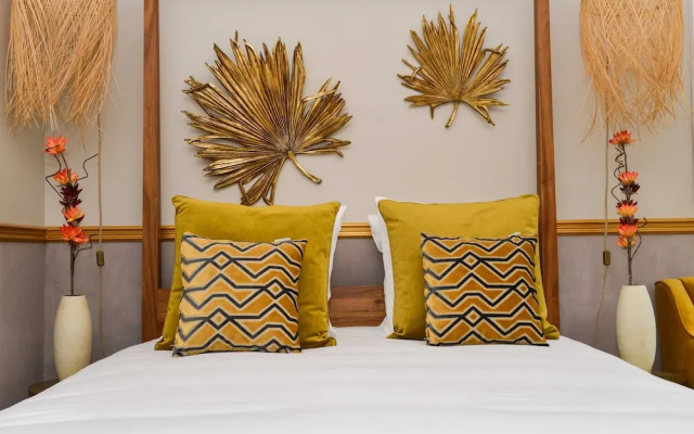 The Majestic Garden Suite