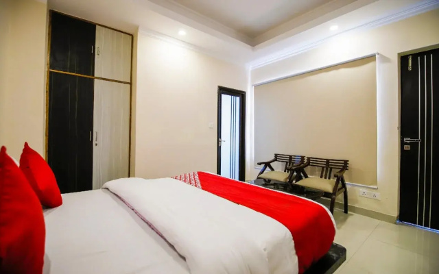 Uphill Courtyard by OYO Rooms