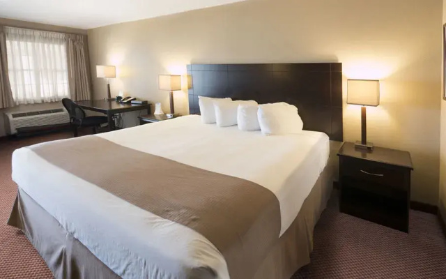 Moberly Inn And Suites