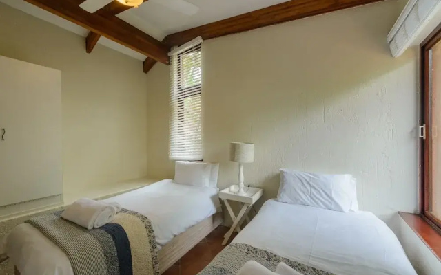 San Lameer Villa Rentals  2914