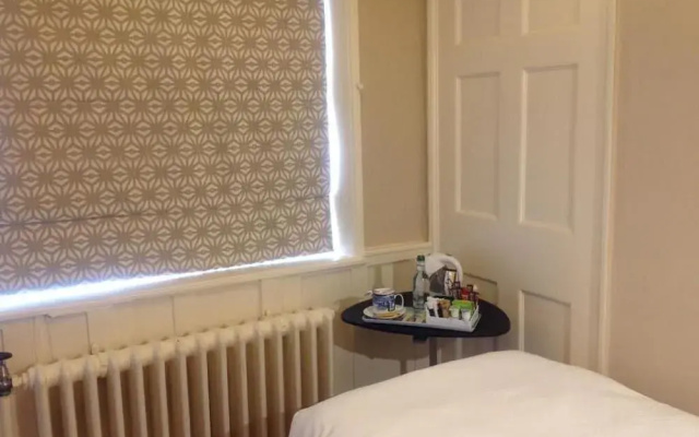 Peak Weavers Rooms & Restaurant