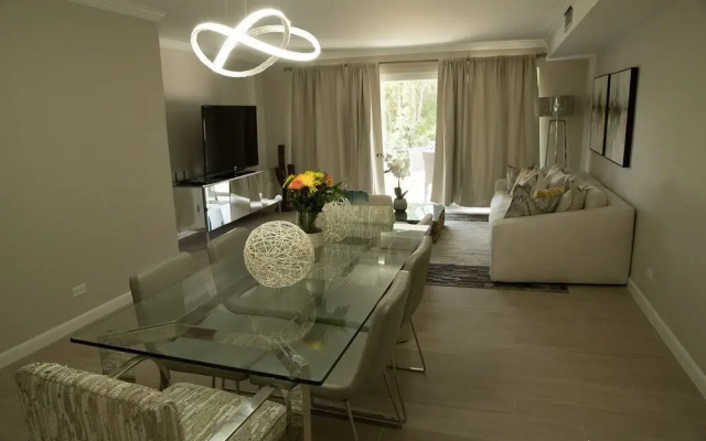 Bayview House Paradise Island