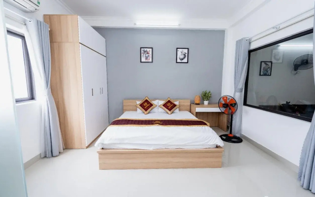 Shjmily House
