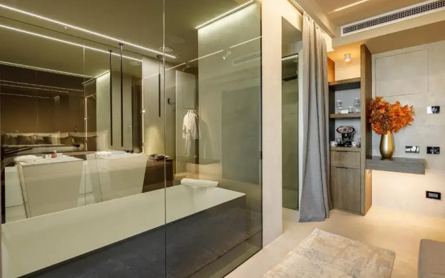 Qosmo Brasov Hotel