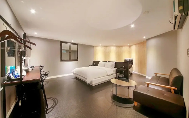 HoTel KINO