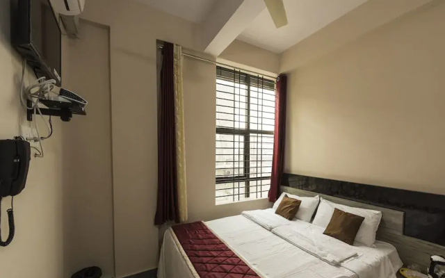 OYO 9544 Hotel Crown Residency