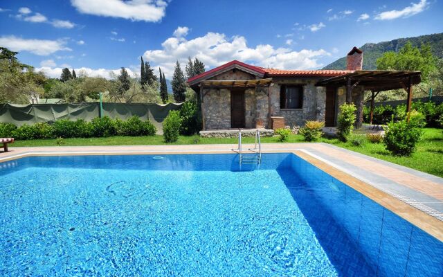 KAY6700 Villa Malhun 2 Bedrooms Турция, Кесилер - отзывы, цены и фото номеров - забронировать отель KAY6700 Villa Malhun 2 Bedrooms онлайн вид на фасад