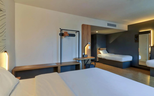 B&B HOTEL Dijon Valmy Toison d'Or