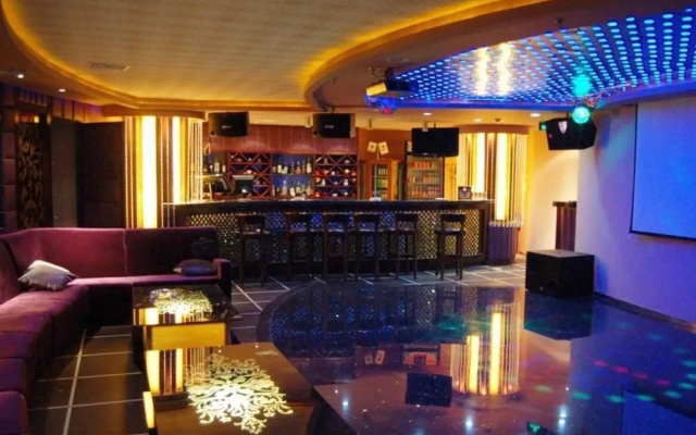 Yichang Guobin Garden Hotel