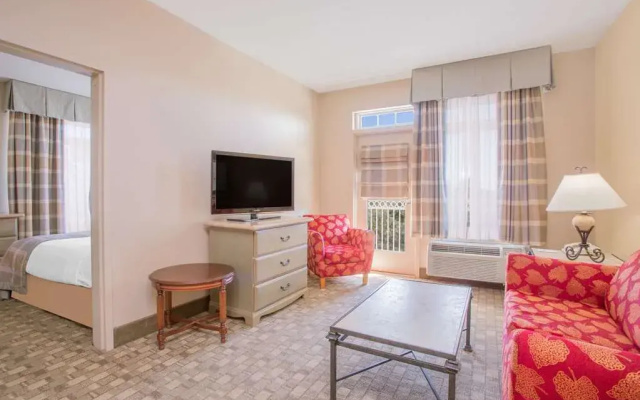 Hawthorn Suites by Wyndham Conyers