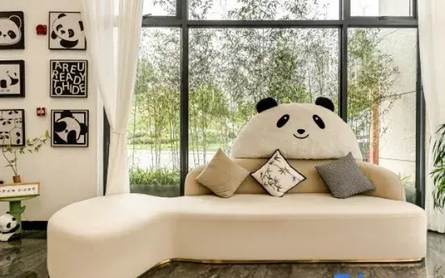 Zhuya Yunqi Hotel (Chengdu Panda Base Branch)