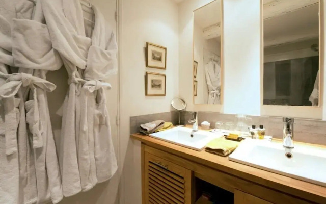 Chez Vous a Uzes, Heated Pool, Garden, Historic Centre