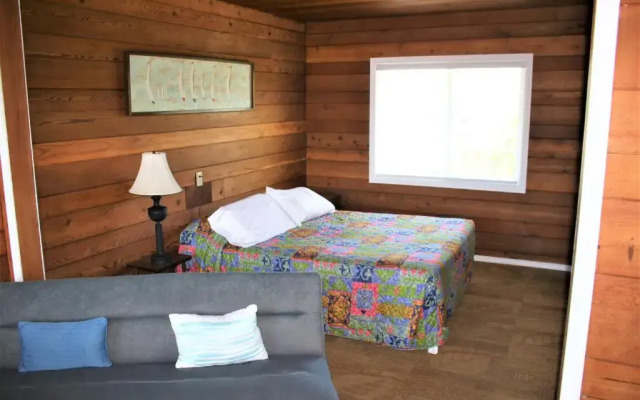 The Lowtide Motel