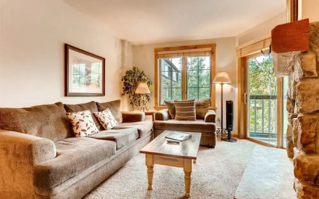 8500 Dakota Lodge