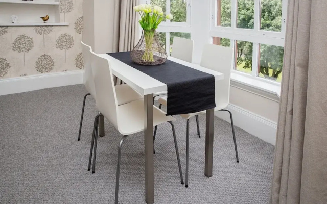Prestwick Town Center Flat