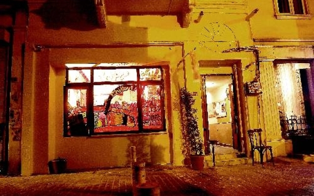 Chillout Hostel Стамбул вид на фасад