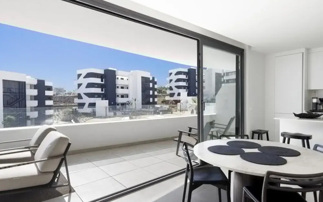 Luxury Apartment With Terrace in Higueron