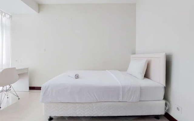 Good Price And Homey Studio Apartment At B Residence