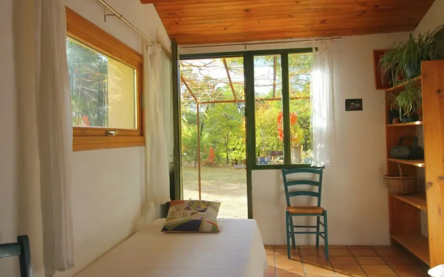 Cozy Holiday Home in Faucon With Swimming Pool