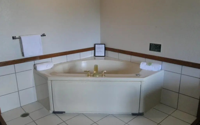 Oscoda Lakeside Hotel