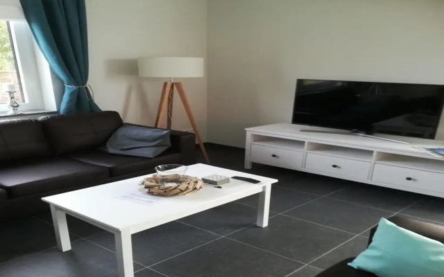 Bungalow in Breskens With Private Jetty