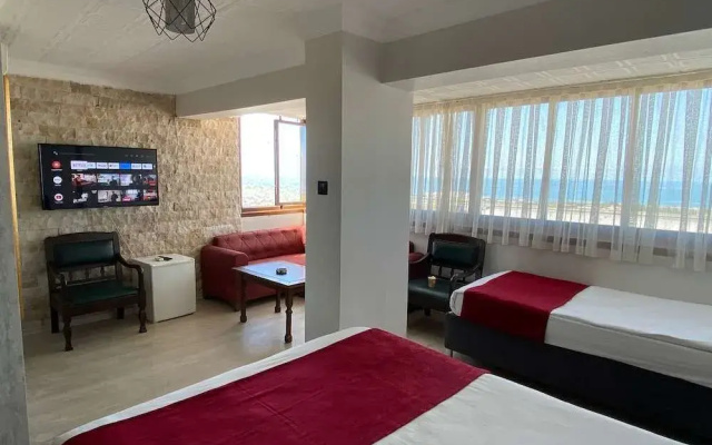 Elite Holiday Hotel