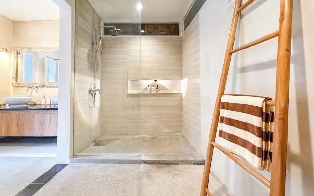 Villa St Calyx by DVH Luxe Retreats 3BR