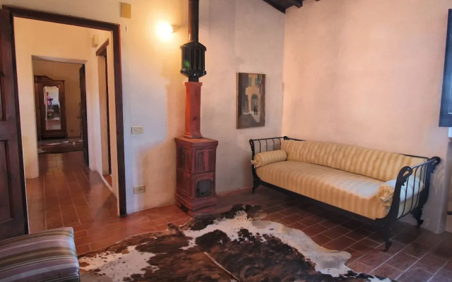 Farmhouse in Umbertide Near Lake Trasimeno