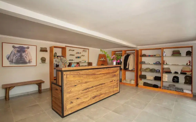Kubu Bush Lodge